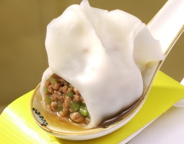 全自動餃子成型機好不好用？需要幾個人操作？