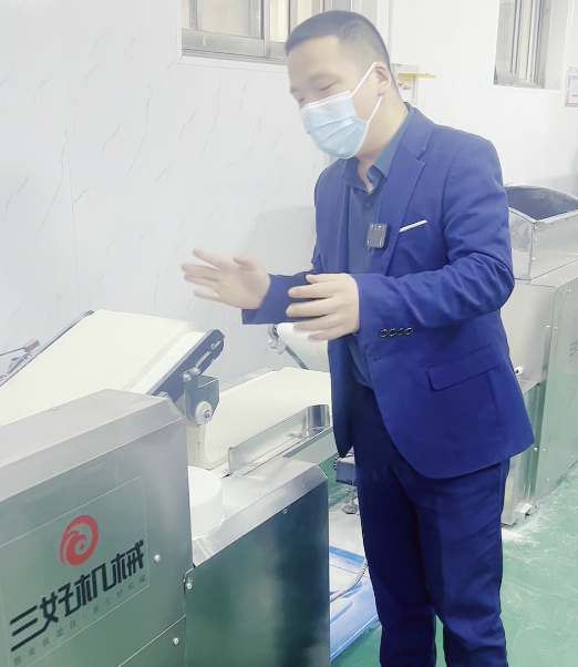 千層饅頭機(jī)流水線怎么制作饅頭 千層饅頭機(jī)流水線怎么制作饅頭